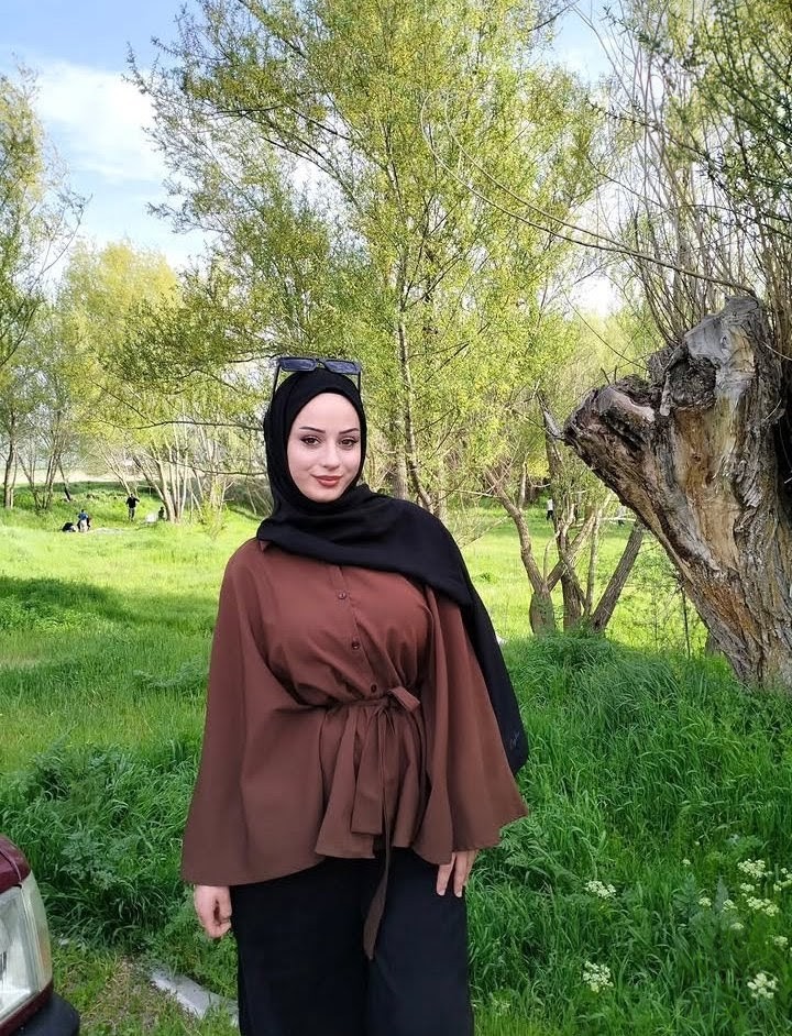 Ayvalı Sabırlı Bayan Escort Merve