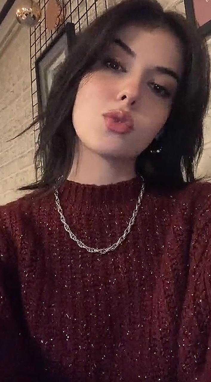 Gürleyik Kapalı Escort Bayan Safiye