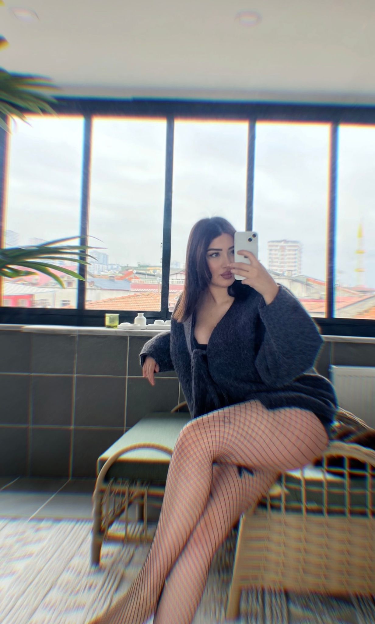 Alikan Yabancı Bayan Escort Bayan Tezel