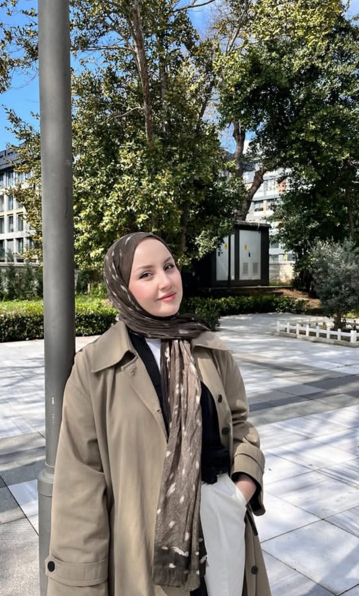 Tepebaşı Beni Sevecek Kadın Escort Rabia